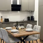 Apartmán Atlas 2 Oberhausen, 2 Zimmer, Naehe Bahnhof, Westfield Centro *